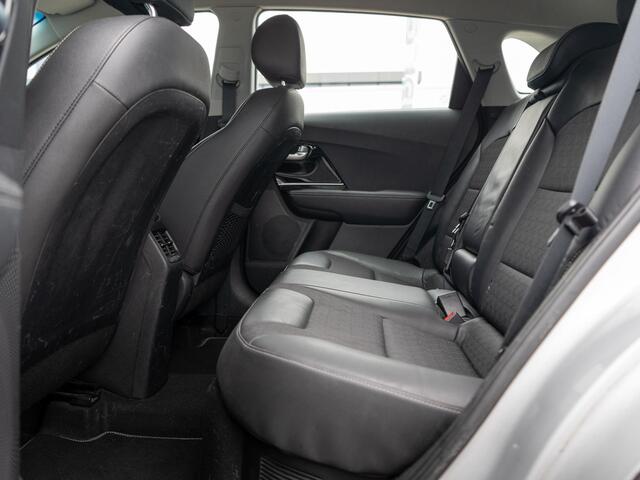 KIA Niro 1.6 GDi Hybrid DynamicLine | Trekhaak | Navigatie | PDC |