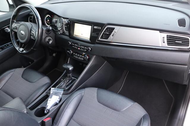 KIA Niro 1.6 GDi Hybrid DynamicLine Navigatie, Cruise control, Camera, Trekhaak, Lichtmetalen wielen