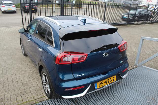 KIA Niro 1.6 GDi Hybrid ExecutiveLine FULL OPTION!! Stoelen verwarmd en gekoeld/Stoelen elektrisch verstelbaar met memory/Adaptive cruise control/Climate control/Dodehoek detectie/Keyless/Navigatie/Apple carplay/JBL audio/Draadloze telefo