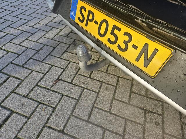 KIA Niro 1.6 GDi Hybrid Edition Nav|Stoel en stuurverwarming|Lmv|Winterset|Trekhaak|Schuifkanteldak