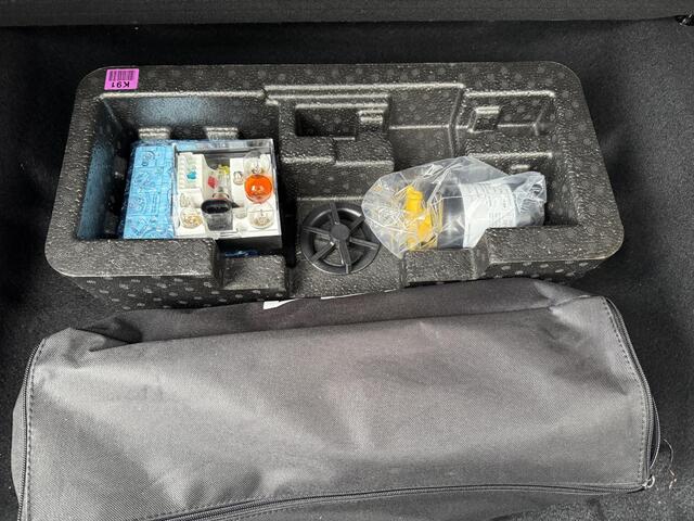 KIA Niro 1.6 GDi Hybrid DynamicLine NW door ons geleverd & onderhouden !