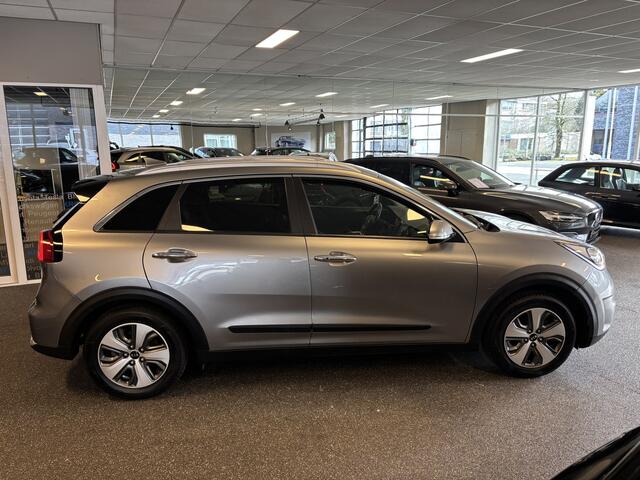 KIA Niro 1.6 GDi Hybrid DynamicPlusLine trekhaak, stuur en stoel verwarming, leder, navigatie