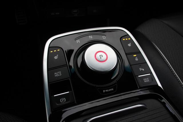 KIA Niro E-Niro DynamicPlusLine 3 Fase 64 kWh - Carplay, Half Leer, Camera, Stuur/Stoelverw. JBL