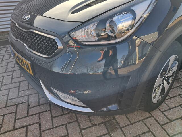 KIA Niro 1.6 GDi Hybrid DynamicLine!! Automaat | Clima | Cruise | Trekhaak | Camera | Navigatie | Ndl auto | 1e Eigenaar | RIJKLAARPRIJS INCL 12 MAANDEN GARANTIE EN BEURT