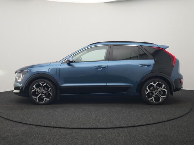 KIA Niro 1.6 GDi ExecutiveLine Plug In Hybrid 182pk Dealer O.H. PHEV | Adaptive Cruise | Head Up | Camera | Harman / Kardon | Lederen Sportstoelen Memory & Ventilatie | Keyless | Stoelen & Stuur Verwarmd | Sfeerverlichting | Blis | Apple Carplay |