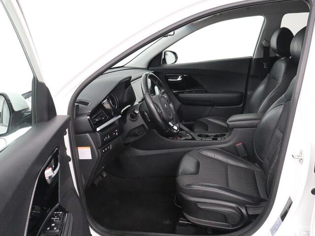 KIA Niro 1.6 GDi PHEV DynamicLine | Trekhaak | Adaptive cruise | Half leder | Camera | Carplay | Navigatie | Climate control | Bluetooth | Parkeerhulp