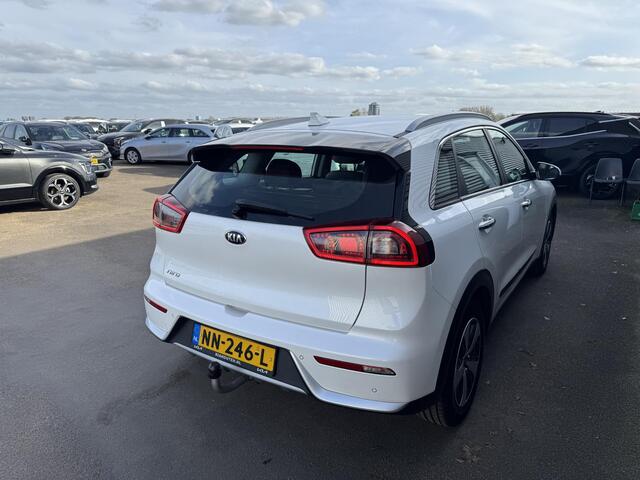 KIA Niro 1.6 GDi Hybrid First Edition Trekhaak, Navigatie, Dealeronderhouden, NL-auto! Achteruitrijcamera, Climate control, Cruise control