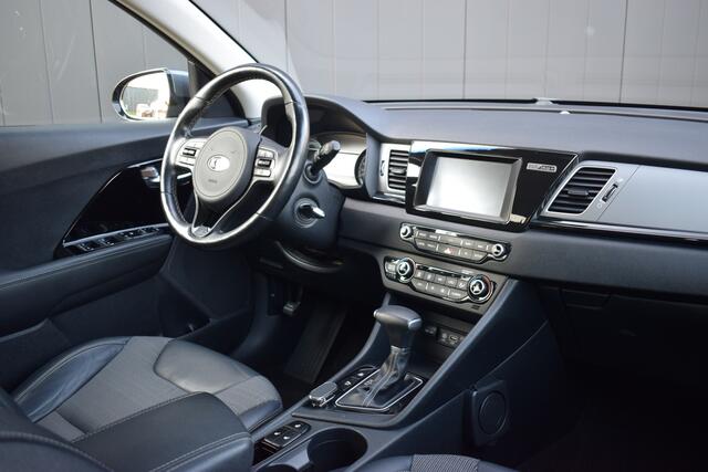 KIA Niro 1.6 GDi PHEV DynamicLine Half Leder | Carplay | ECC | Trekhaak | Camera | Volledig Onderhouden!!