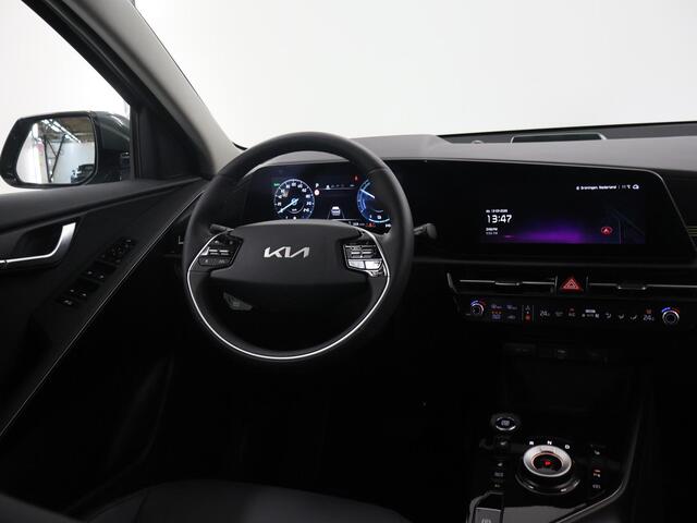 KIA Niro 1.6 GDi PHEV DynamicPlusLine | 18" lichtmetalen velgen | Elektrisch verstelbare bestuurdersstoel | Stoel/Stuurwielverwarming | LED Koplampen | Elektrisch bedienbare achterklep |