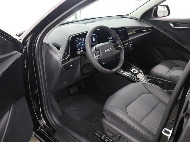 KIA Niro 1.6 GDi PHEV DynamicPlusLine Edition | 18" lichtmetalen velgen | Elektrisch verstelbare bestuurdersstoel | Stoel/Stuurwielverwarming | LED Koplampen | Elektrisch bedienbare achterklep |