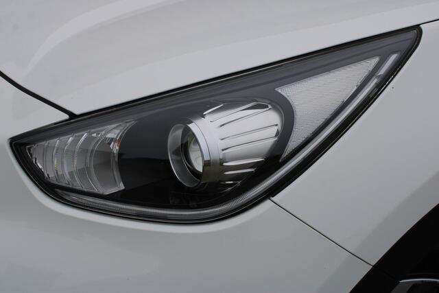 KIA Niro 1.6 GDi Hybrid DynamicLine | Incl. 12 maanden garantie | Apple Carplay/Android Auto | Adaptieve cruise control | Parkeersensoren achter | Achteruitrijcamera | Trekhaak | Climate control