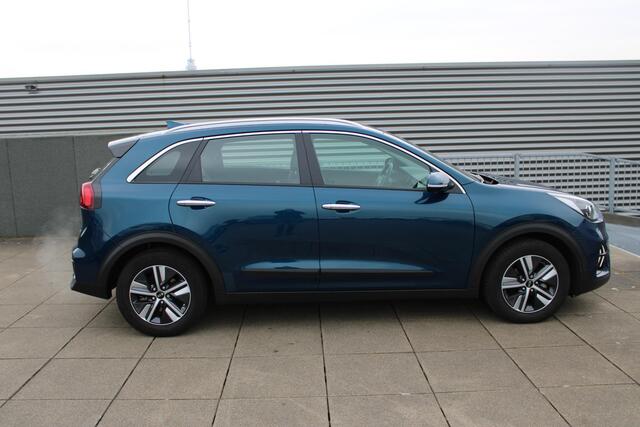 KIA Niro 1.6 GDi Hybrid DynamicLine Navigatie / Camera / 26.000KM