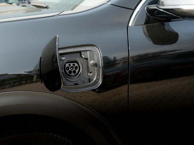 KIA Niro 1.6 GDi PHEV ExecutiveLine | Stoel en stuurverwarming | Navi | Clima |