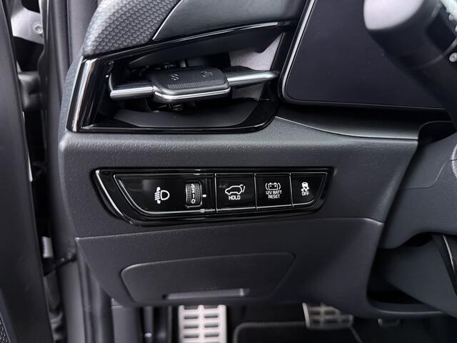 KIA Niro 1.6 GDi Hybrid ExecutiveLine | Schuif-/kanteldak | Electrische stoelen | Head-UP Display | WORDT VERWACHT Locatie Mazda RIJEN Adres: Parallelweg 49, 5121 LD Rijen