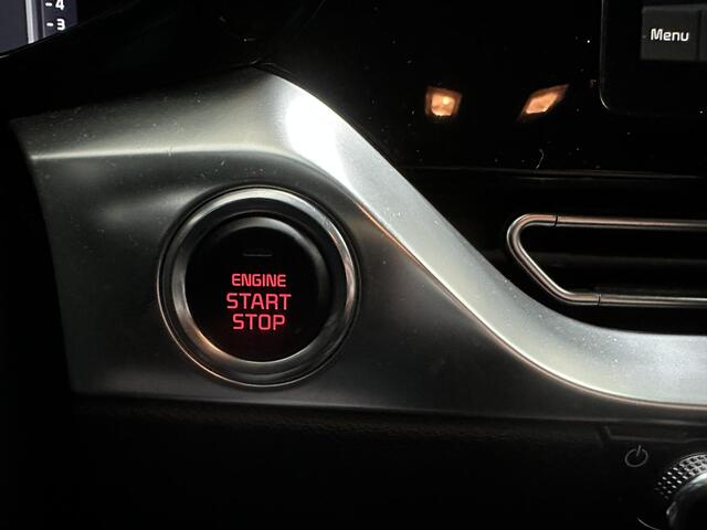 KIA Niro 1.6 GDi Hybrid DynamicPlusLine , Dodehoekdetectie, Stoel/Stuurverwarming, Adaptieve CruiseControl, Keyless Entry