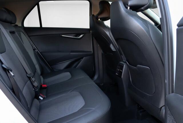 KIA Niro 1.6 GDi HEV Hybrid DynamicLine Camera l Adaptive Cruise l Blinds