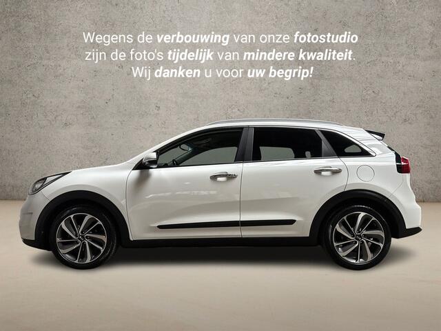 KIA Niro 1.6 GDi Hybrid ExecutiveLine Automaat (APPLE CARPLAY, NAVIGATIE, STUUR/STOELVERWARMING, LEDER, CAMERA, SPORTSTOELEN, GETINT GLAS, KEYLESS, NIEUWSTAAT)