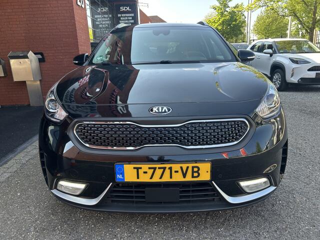 KIA Niro 1.6 GDi Hybrid Executiveline // LED // NAVI + CARPLAY // SCUIFKANTELDAK // CLIMA // CAMERA // LEDER // TREKHAAK!!