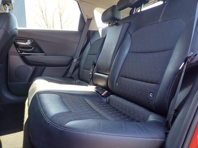 KIA Niro 1.6 GDi Hybrid Edition | CAMERA | NAVI | ADAPTIVE CRUISE | PDC |