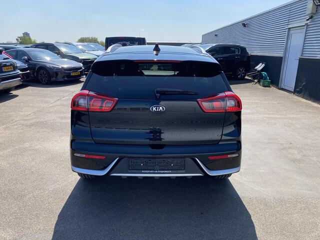 KIA Niro 1.6 GDi Hybrid DynamicLine edition Navigatie, Apple CarPlay/Android Auto, parkeersensoren achter, achteruitrij camera, cruise control adaptief,