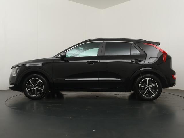 KIA Niro 1.6 GDi Hybrid DynamicLine Navigatie - Achteruitrijcamera - Apple & Android Carplay - Climate Control - Virena zekerheidspakket ¤ 895,-