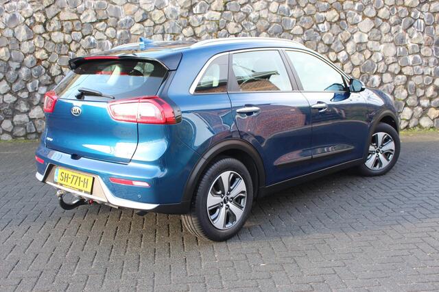 KIA Niro 1.6 GDi Hybrid DynamicLine 1300kg trekhaak, Camera, Carplay, Dab+ audio, cruise en climate control.