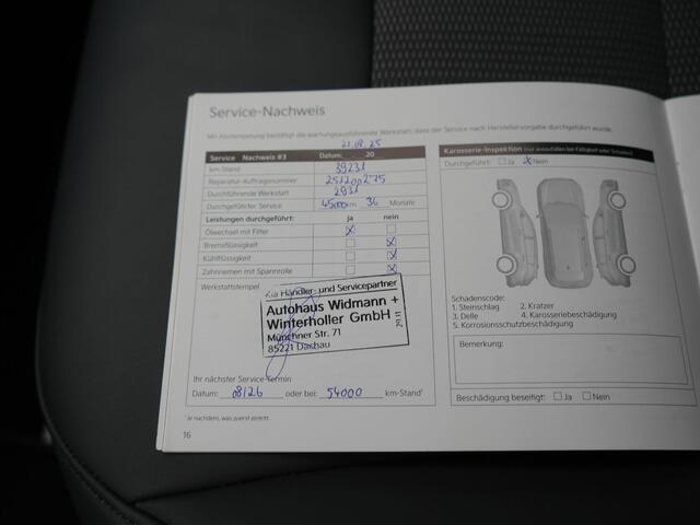 KIA Niro 1.6 GDi DynamicLine PHEV 182pk Dealer O.H. | Adaptive Cruise | Camera | Sportstoelen & Stuur Verwarmd | Sfeerverlichting | Apple Carplay | Keyless | Blis | Navigatie | DAB | LED Koplampen | Virtual | Plug In Hybrid |