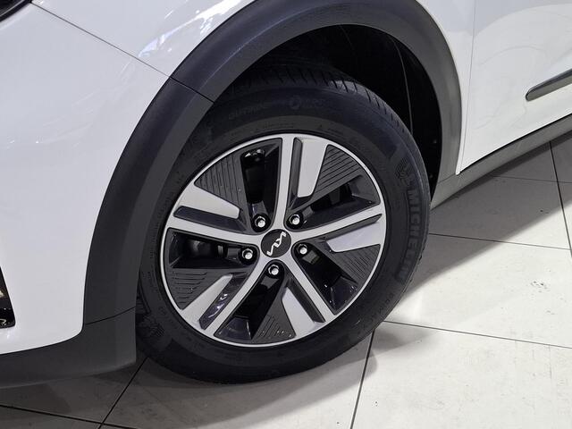 KIA Niro 1.6 GDi Hybrid DynamicLine Apple Carplay/Android Auto, Navigatie, Camera.