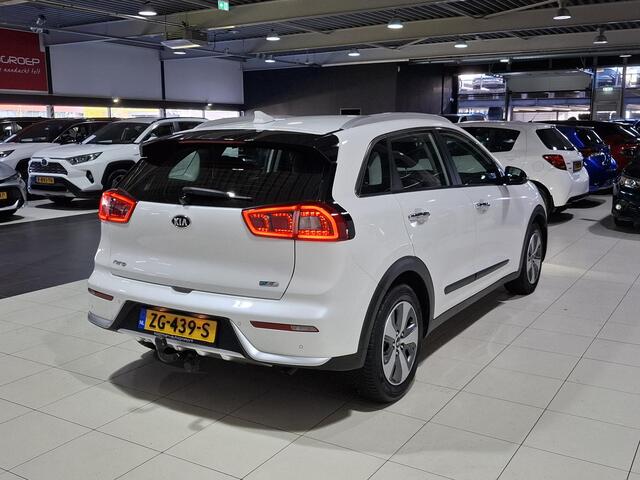 KIA Niro 1.6 GDi Hybrid DynamicLine Trekhaak, Apple Carplay/Android Auto, Navigatie, Camera.