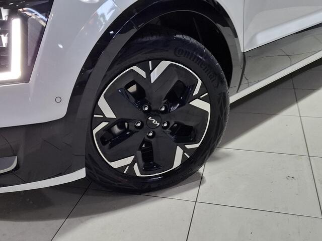 KIA Niro 1.6 GDi PHEV ExecutiveLine Stoel en Stuur verwarming, Schuif kantel dak, Apple Carplay/Android Auto, Navigatie, Camera.