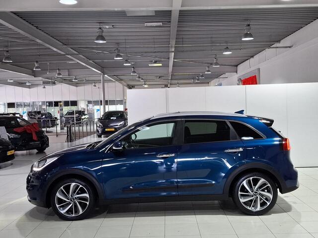 KIA Niro 1.6 GDi Hybrid ExecutiveLine Trekhaak, Stoel en Stuur verwarming, Schuif kantel dak, Apple Carplay/Android Auto, Navigatie, Camera.