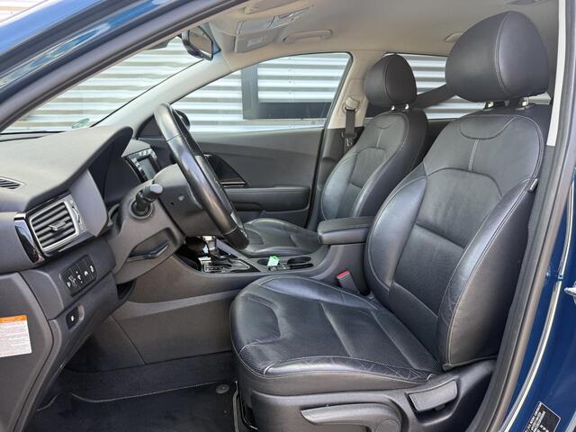 KIA Niro 1.6 GDi Hybrid BusinessLine 2e Eigenaar|Navi|Clima|Cruise|Camera|Trekhaak|Stoel+Stuur verw|PDC|SoH 100%|N.A.P|Nieuwe APK bij Aflevering