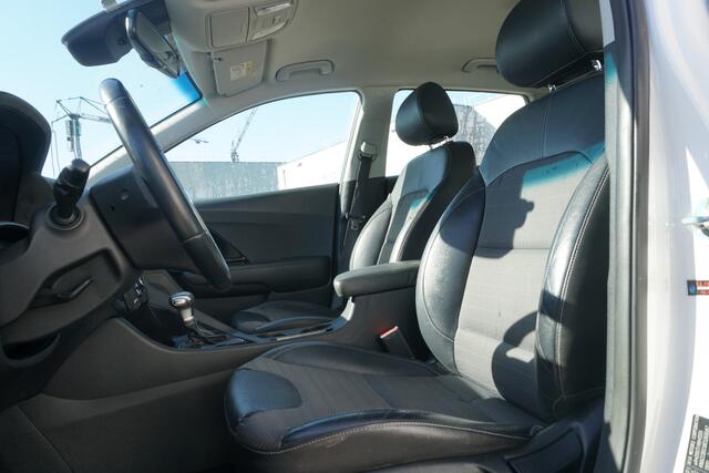 KIA Niro 1.6 GDi Hybrid DynamicLine | TREKHAAK | DEALERONDERHOUDEN | CAMERA | ECC |CARPLAY |