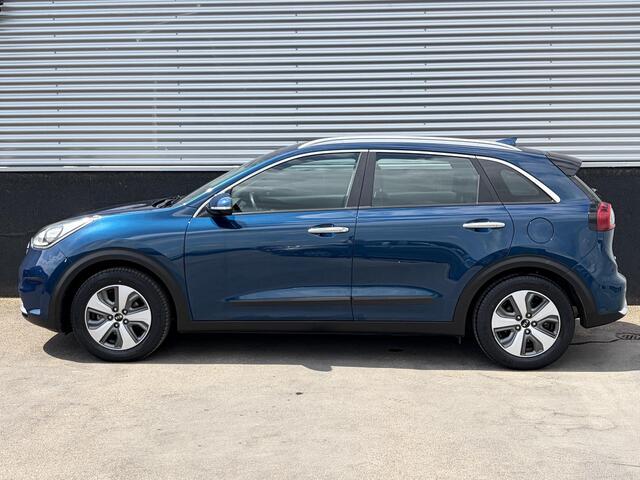 KIA Niro 1.6 GDi Hybrid DynamicLine Trekhaak, Volledig dealeronderhouden, Navigatie, Achteruitrijcamera, Cruise control, Climate control, Parkeersensoren