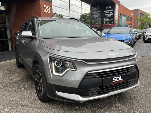 KIA Niro 1.6 GDi Hybrid ComfortLine // NAVI // CLIMA // ADAPTIVE CRUISE // CAMERA // KEY LESS // ALL SEASON BANDEN //