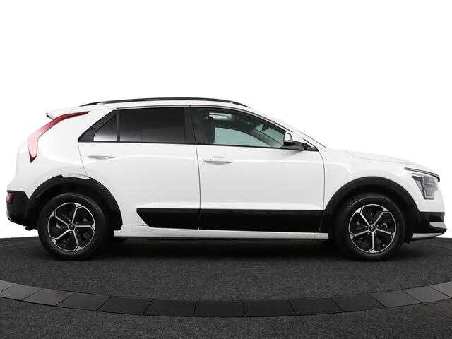KIA Niro 1.6 GDi Hybrid DynamicPlusLine - Apple Carplay / Android Auto - Schuif-/ kanteldak - Stoelverwarming - Fabrieksgarantie tot 09-2031