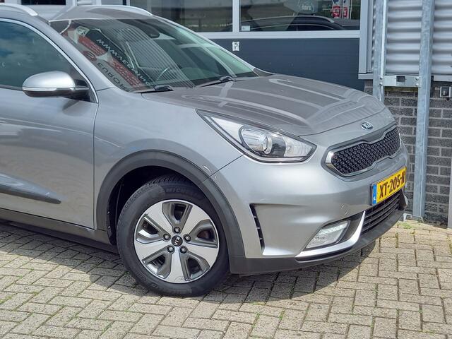 KIA Niro 1.6 GDi Hybrid DynamicLine - CAMERA - CARPLAY / ANDROID - CLIMA - CRUISE -
