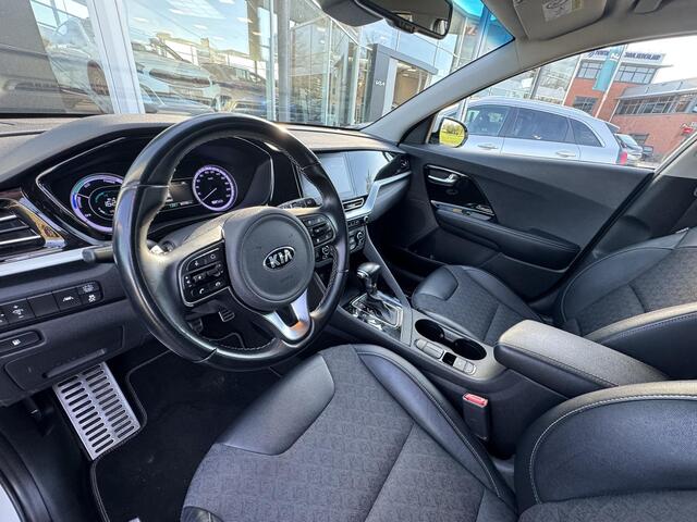 KIA Niro 1.6 GDi Hybrid DynamicLine Style Pack 18 Inch, Adaptieve Cruise Control, Draadloos Opladen, Achteruitrijcamera, Enz...