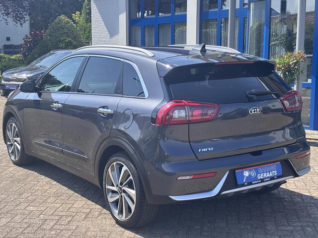KIA Niro 1.6 GDi Hybrid ExecutiveLine | Stoelventilatie, Stoelverwarming V+A, Dodehoekdetectie, Elektr. stoelen, Leer, Adapt. Cruise Control, Parkeersensoren V+A & Camera, Keyless, zeer luxe!