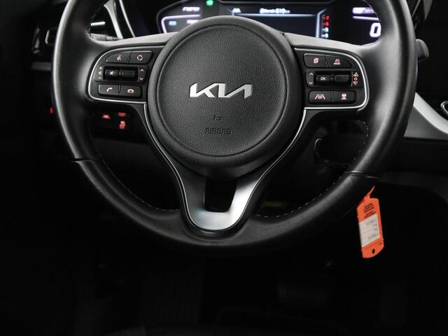 KIA Niro 1.6 GDi Hybrid DynamicLine | Carplay | Camera | Adaptive cruise | Digital cockpit | Half leder | Parkeerhulp | Navigatie | Climate control | DAB