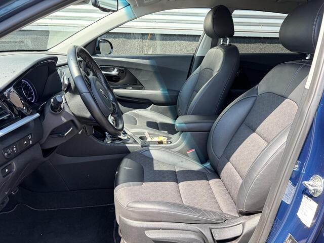 KIA Niro 1.6 GDi Hybrid DynamicLine Apple Carplay en/of Android auto navigatie, Achteruitrijcamera, Privacy glass, Adaptieve cruise control, 18" LMV