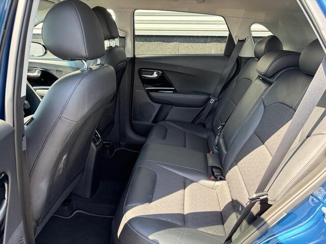 KIA Niro 1.6 GDi Hybrid DynamicLine Apple Carplay en/of Android auto navigatie, Achteruitrijcamera, Privacy glass, Adaptieve cruise control, 18" LMV