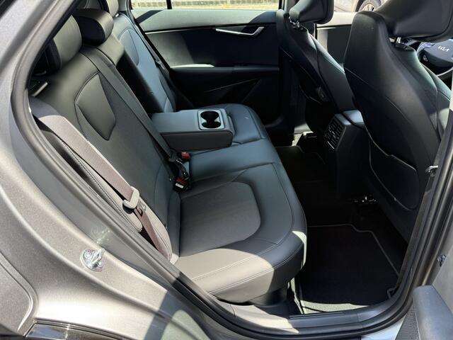 KIA Niro 1.6 GDi Hybrid DynamicLine Navi Camera Pdc