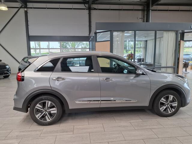 KIA Niro 1.6 GDi PHEV 141pk DynamicPlusLine | Trekhaak | Adapt. cruise | Stoel/stuur verwaming | Camera | BLIS | HUD | Elektr. A.Klep |