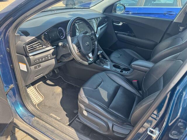 KIA Niro 1.6 GDi Hybrid DynamicPlusLine 141pk | Trekhaak | Lederen Bekleding | Achteruitrijcamera | Adaptieve Cruise