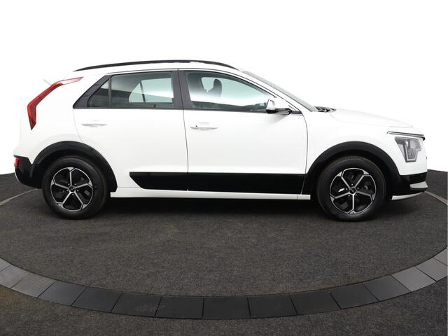 KIA Niro 1.6 GDi Hybrid DynamicLine Automaat Apple Carplay/Android Auto - Cruise Control - Navigatie - Achteruitrijcamera - Fabrieksgarantie tot 05-2031