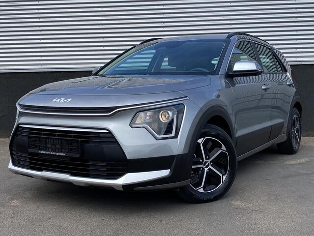 KIA Niro 1.6 GDi Hybrid DynamicLine edition Navigatie, Adaptieve cruise control, Achteruitrijcamera, Smart Key