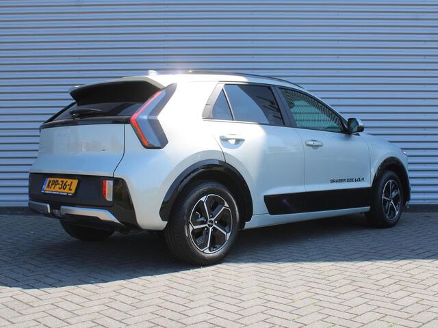 KIA Niro 1.6 GDi Hybrid DynamicPlusLine | Stuur-/stoelverwarming | Schuifdak | Elek. stoelverstelling + achterklep | Dodehoekdetectie | Camera | Telefoonlader | HK audio | LED |