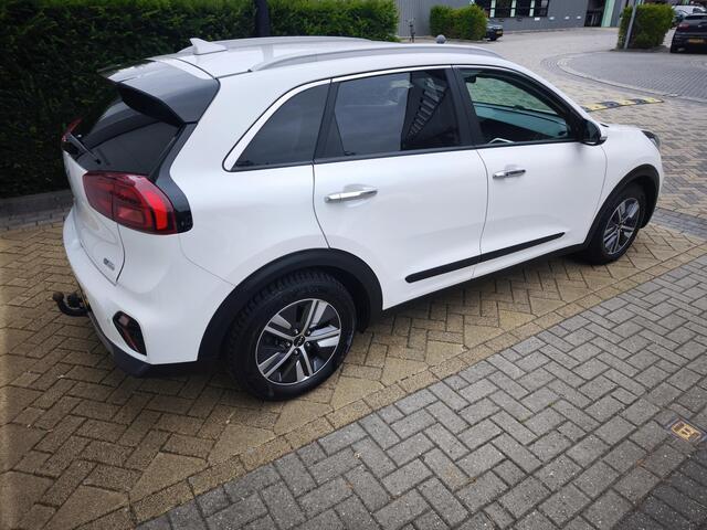 KIA Niro 1.6 GDi Hybrid ExecutiveLine Pano| Leder| Trekhaak| JBL