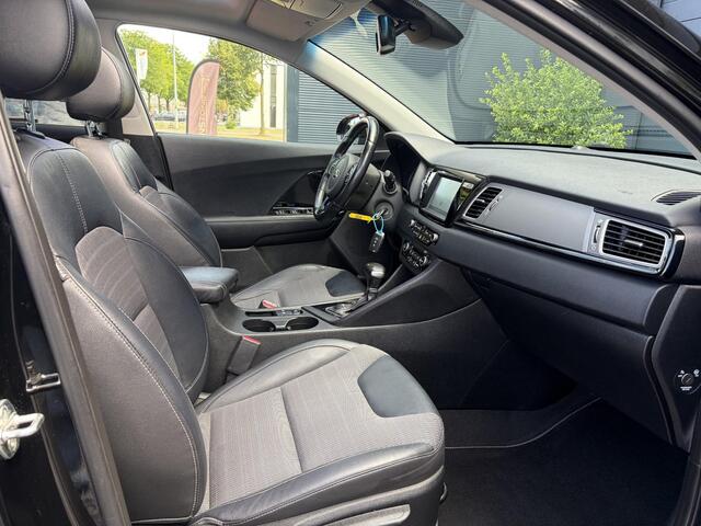 KIA Niro 1.6 GDi Hybrid Design Edition 1e Eigenaar,Trekhaak,Pano,Camera,Carplay,Stoelverw-Stuurverw,Halfleder,Lm velgen,Dealer Onderhouden,Rijstrooksensor,N.A.P,Apk tot 11-2026